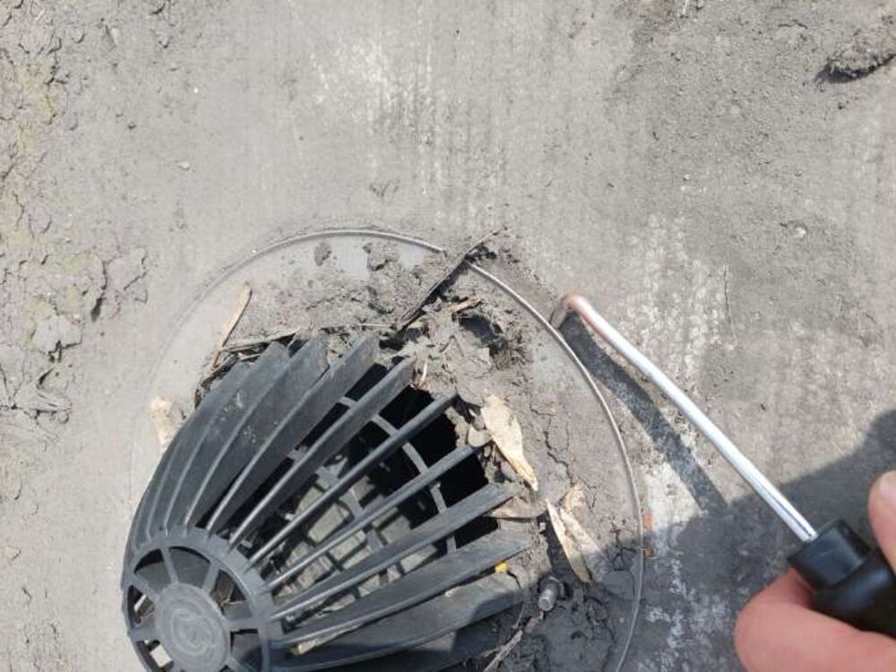Засорённая воронка, мембрана отслоилась